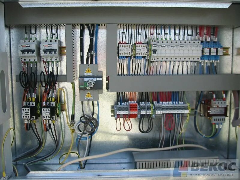 Овен 110 контроллер. Щит диспетчеризации "schneider electric". Диспетчерская лифтовая. Диспетчеризация кабины лифта. Система диспетчеризации.