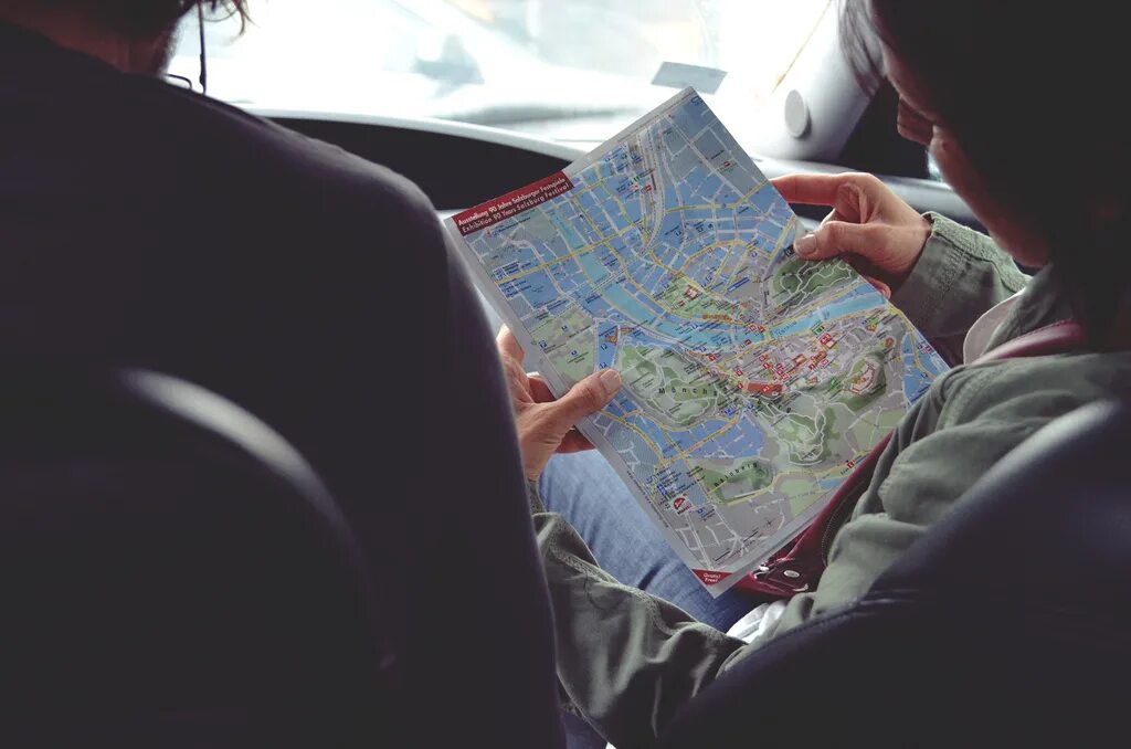 Read a map. Reading maps. the map reader. read a map картинки.