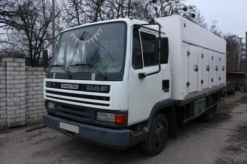 Лобовое стекло даф 95. Daf 45/55. даф 45 180. стекло лобовое daf cf 85 2002 год. грузовик там260 запчасти.