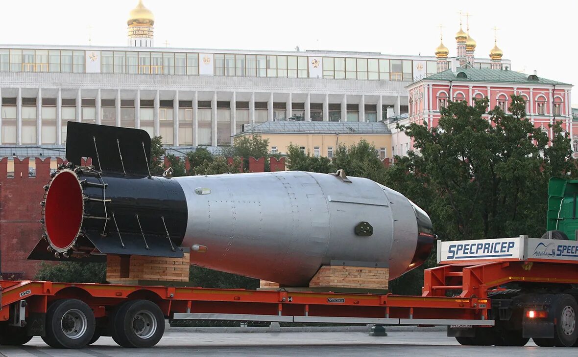 Самая мощная водородная бомба. Ан602 царь-бомба. Термоядерная Авиационная бомба ан602. Термоядерная бомб ан602 (царь-бомба). Ан602 термоядерная бомба — «царь-бомба» (58,6 мегатонн).