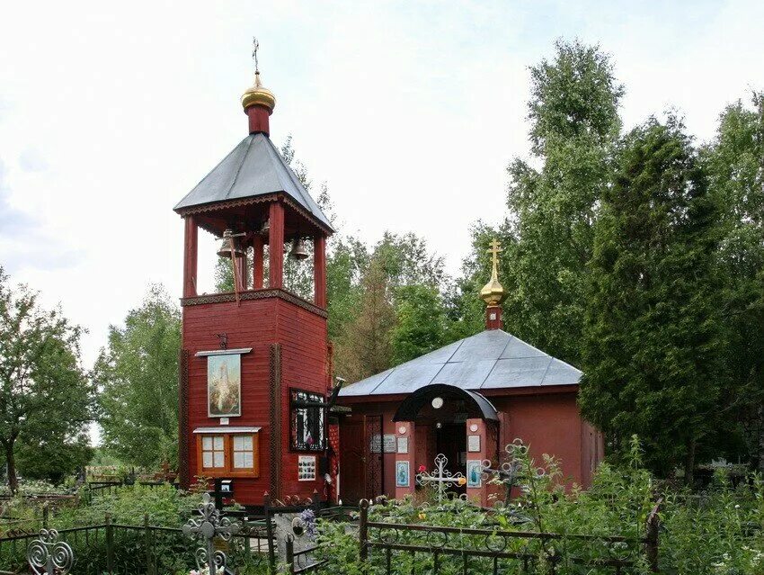 Ашукино московская область купить. Церковь в Ашукино Пушкинского района. Достопримечательности посёлка Ашукино. Ашукино Пушкинский район (Московская область). Кладбище в Ашукино.