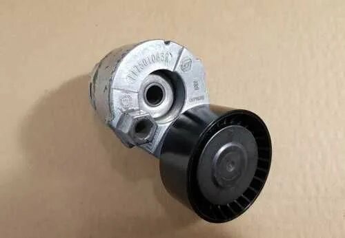 Натяжитель ремня генератора рено дастер 2. Натяжитель приводного ремня рено дастер 2,0. 8200933753 renault ролик натяжения ремня. Ina 534014230 натяжитель ремня. Skf vkm65011.