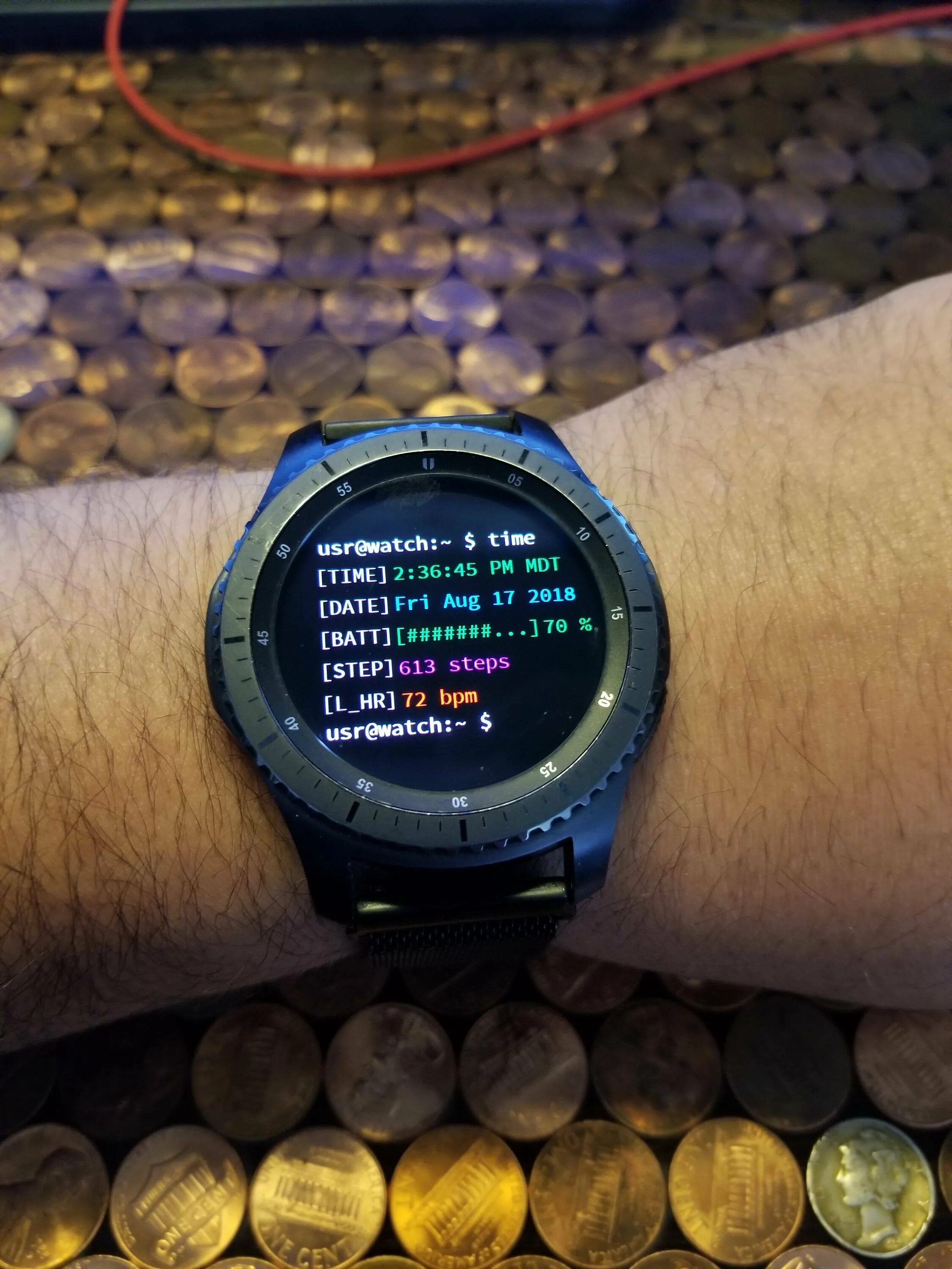 Линукс часы. Часы на linux. 3 гир. как выглядят часы будущего. наручные часы будущего арт.
