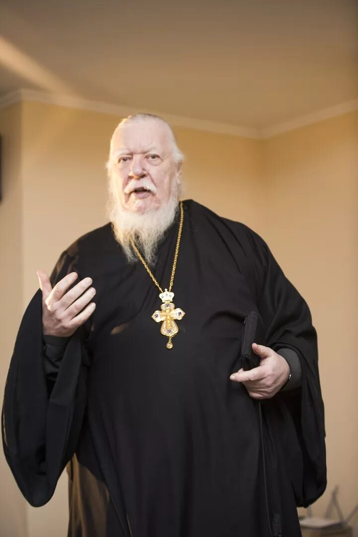 высказывания священников. мирской человек. мирской человек. мирской человек. молитвами святых отец.