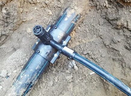 Врезка в водопровод с помощью седелки