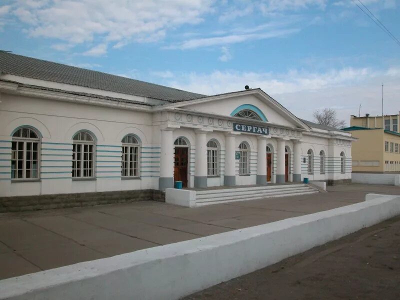 Файл:Ресторан Русь города Сергач.jpg - Википедия