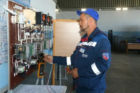 Электромонтер буровых установок