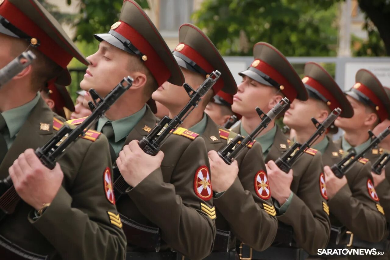 Саратовский военный институт ВНГ. Саратовский военный ордена Жукова Краснознаменный институт. СВКИ войск национальной гвардии. СВКИ ВВ МВД РФ Саратов.