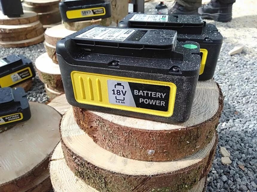 1 power battery. Аккумуляторная техника Керхер. Kärcher Battery Battery Power 18/50 аккумулятор. Аккумуляторная платформа Керхер. Аккумулятор Karcher 18v.