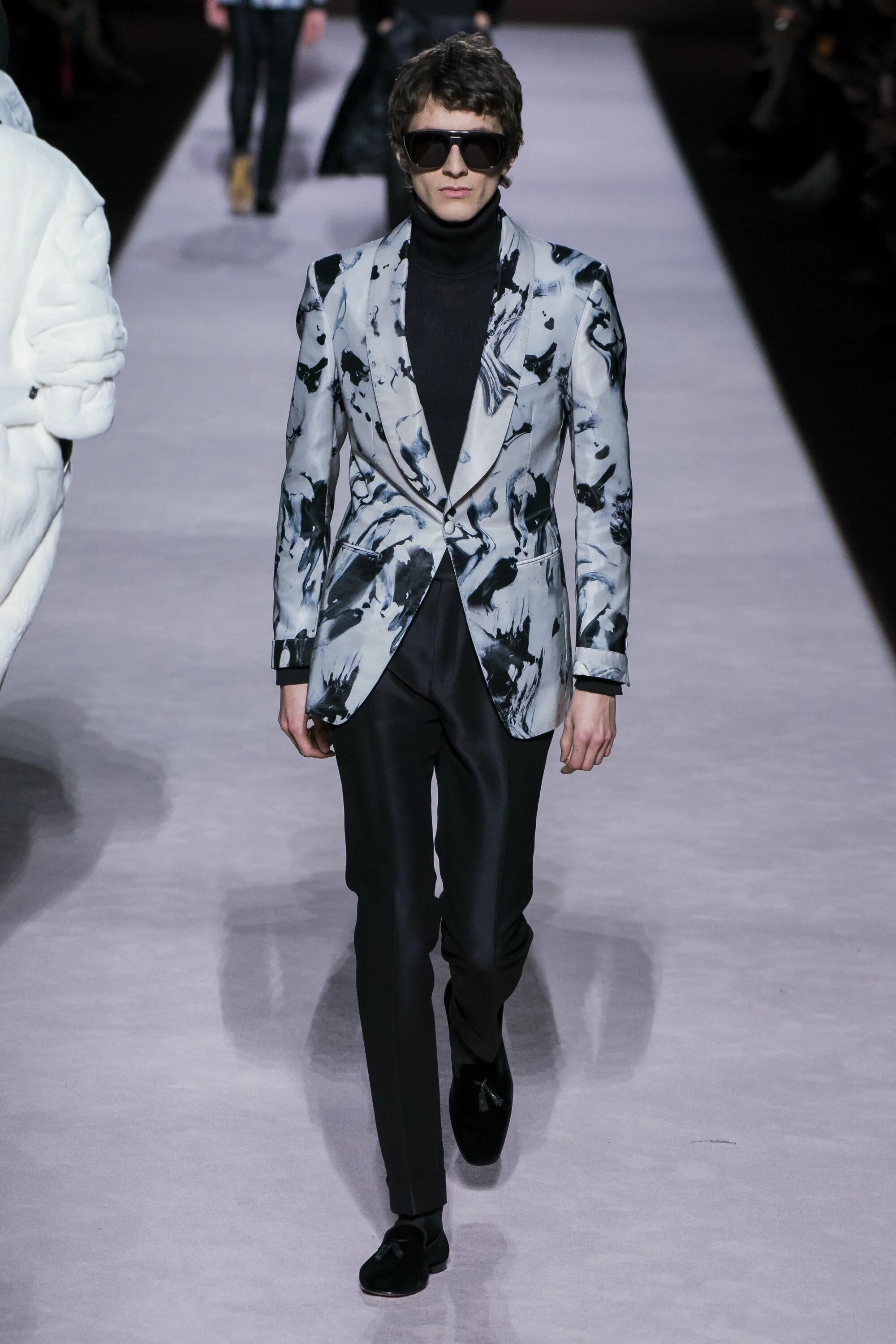 Том форд коллекция 2022. Мода 2019 женская. Том форд 2019. Мода 2019 женская. Tom ford платье 2023.