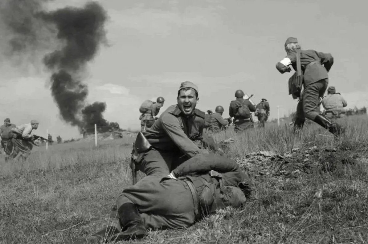 В тот страшный день земля. Бои Великой Отечественной войны 1941-1945. Фотохроника войны 1941-1945.