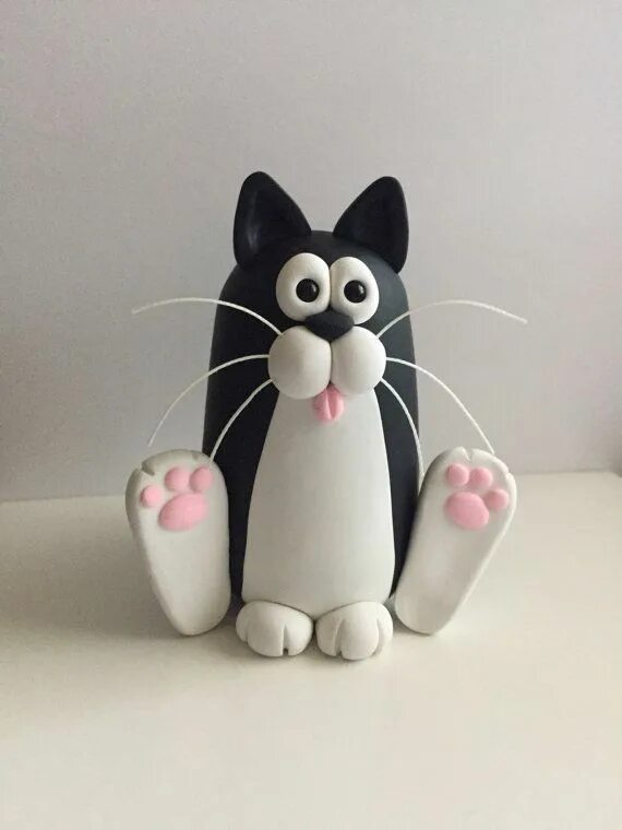 Слепить кошку из легкого пластилина. Лепка кота. котик из глины. поделка кошка. кот из пластилина.