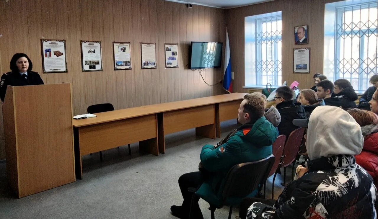 Осинский колледж образования и профессиональных. Осинский колледж образования и профессиональных технологий. осинский колледж образования и профессиональных технологий фото. осинский районный суд пермского края. оса полицейский.