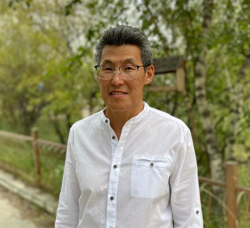 Эверстов михаил ильич. Эверстов якутия. Михаил эверстов депутат. Депутат эверстов якутия. Алевтина эверстова якутск фото.