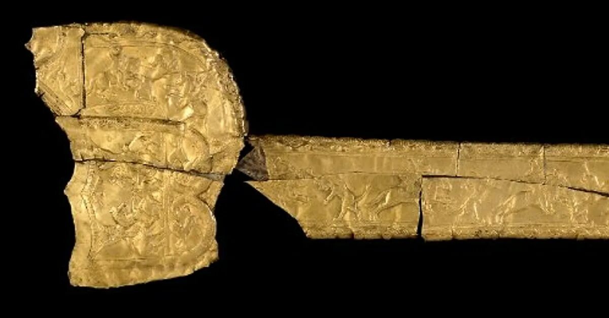 Дорогой древних 3. Амударьинский клад. Золотая колесница. Амударьинский клад британский музей. Амударьинский клад британский музей археологии. Oxus Treasure золотые ножны.