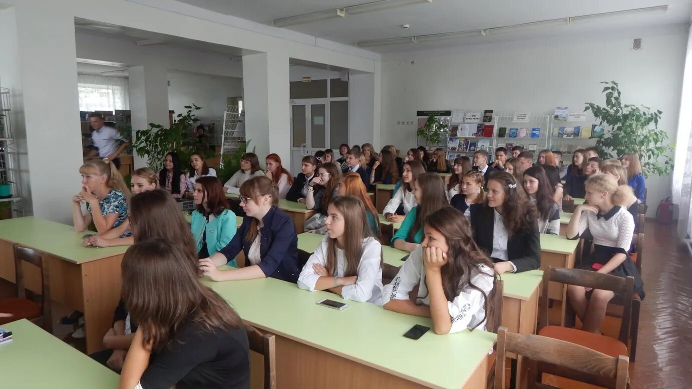 Фото торгово-экономический колледж новогрудок беларусь. Организации в новогрудке. Учебные заведения новогрудка после 11 класса. Новогрудский торгово-экономический колледж. Нтэк беларусь.