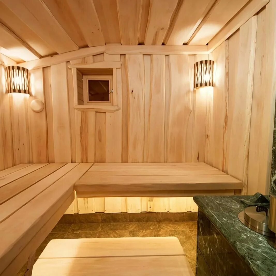 отделка бани необрезной доской. необрезная липа в парилке. необрезная липа в парилке. баня отделанная горбылем. алтайская баня мрия.