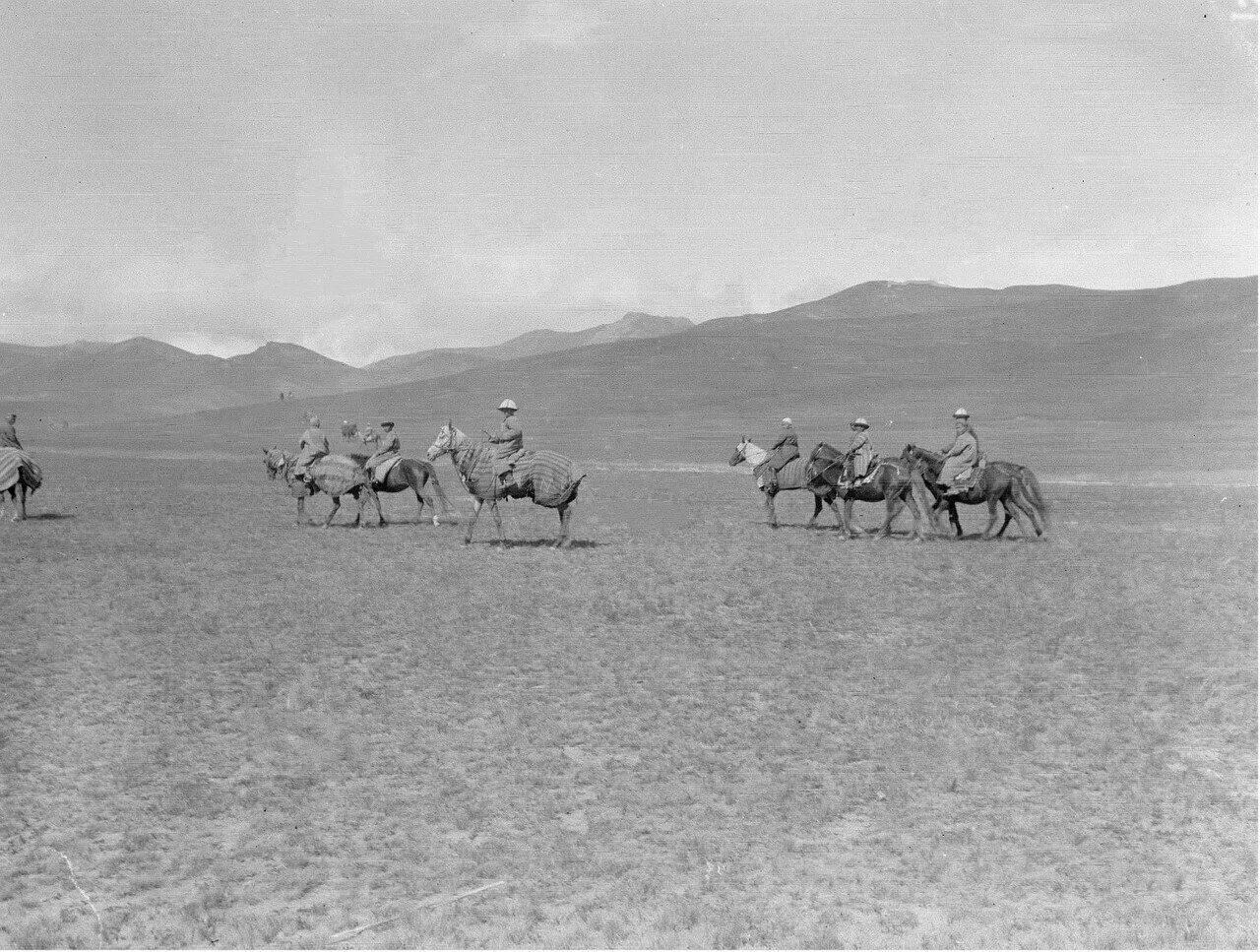 Азиатская Экспедиция Маннергейма 1906-1908. Киргизская степь в 19 веке. История Кыргызстана. Азия в 1906. Экспедиции в среднюю азию