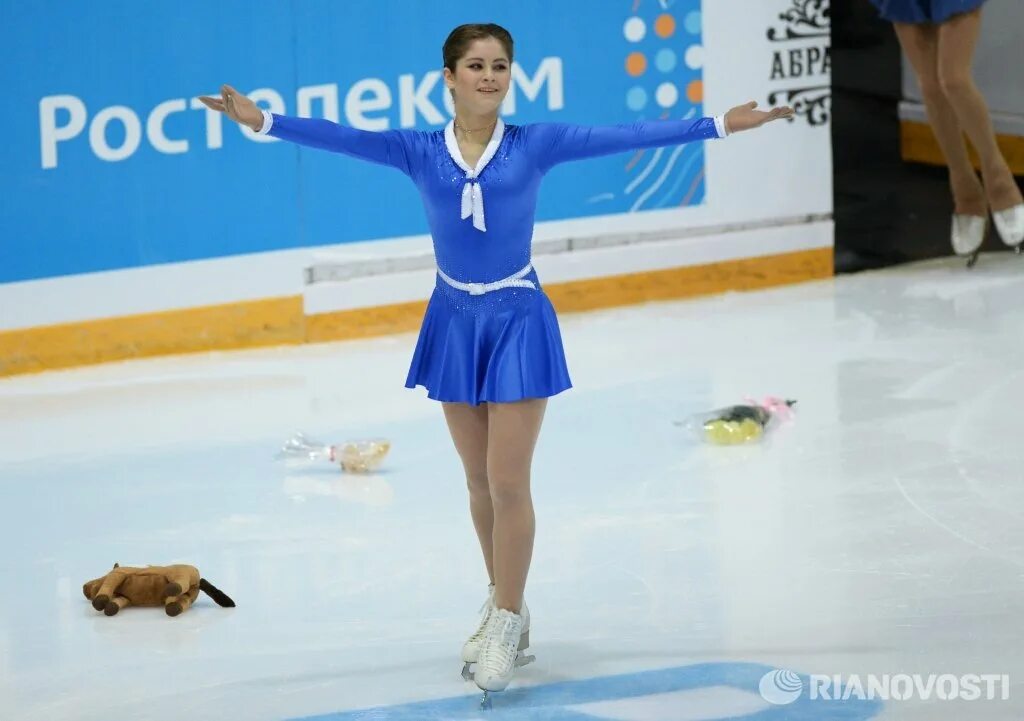 Синь юлей. Олимпийская чемпионка Липницкая.