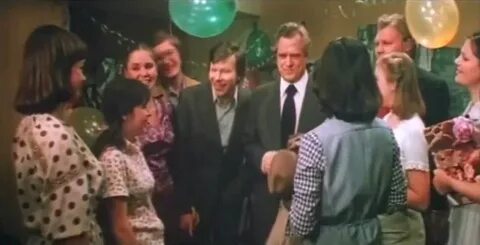 На переправе не меняют