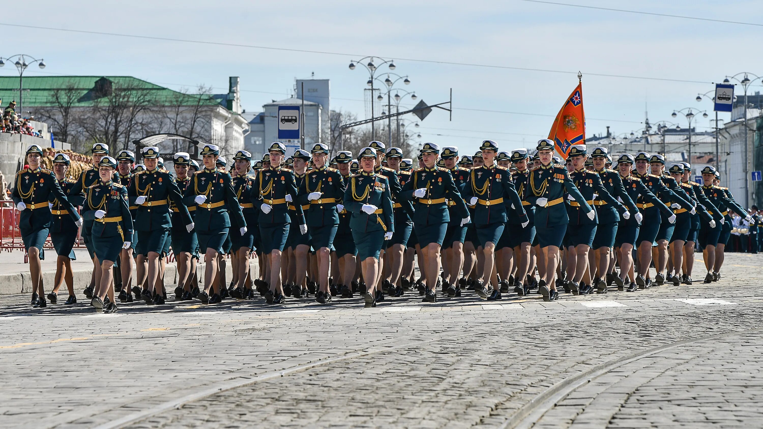 9 мая 2021 года. Репетиция парада Победы в Екатеринбурге 2021. Репетиция парада 2021 Екатеринбург. Парад Победы на площади 1905 года. Военный парад в Екатеринбурге 9 мая 2021.