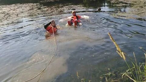 Огромный утонуть