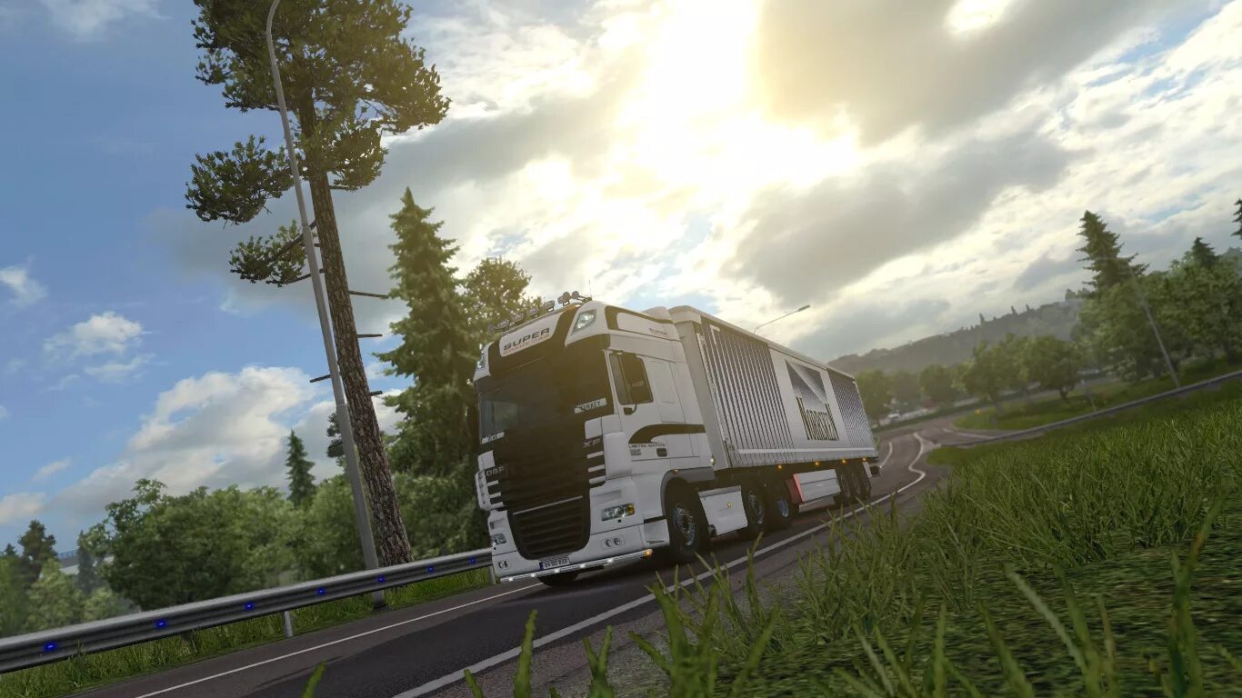 Версия 1 34. Евро трак симулятор 1. Euro Truck Simulator 2. Euro Truck Simulator 2 ультра. Euro Truck Simulator 2 2023.