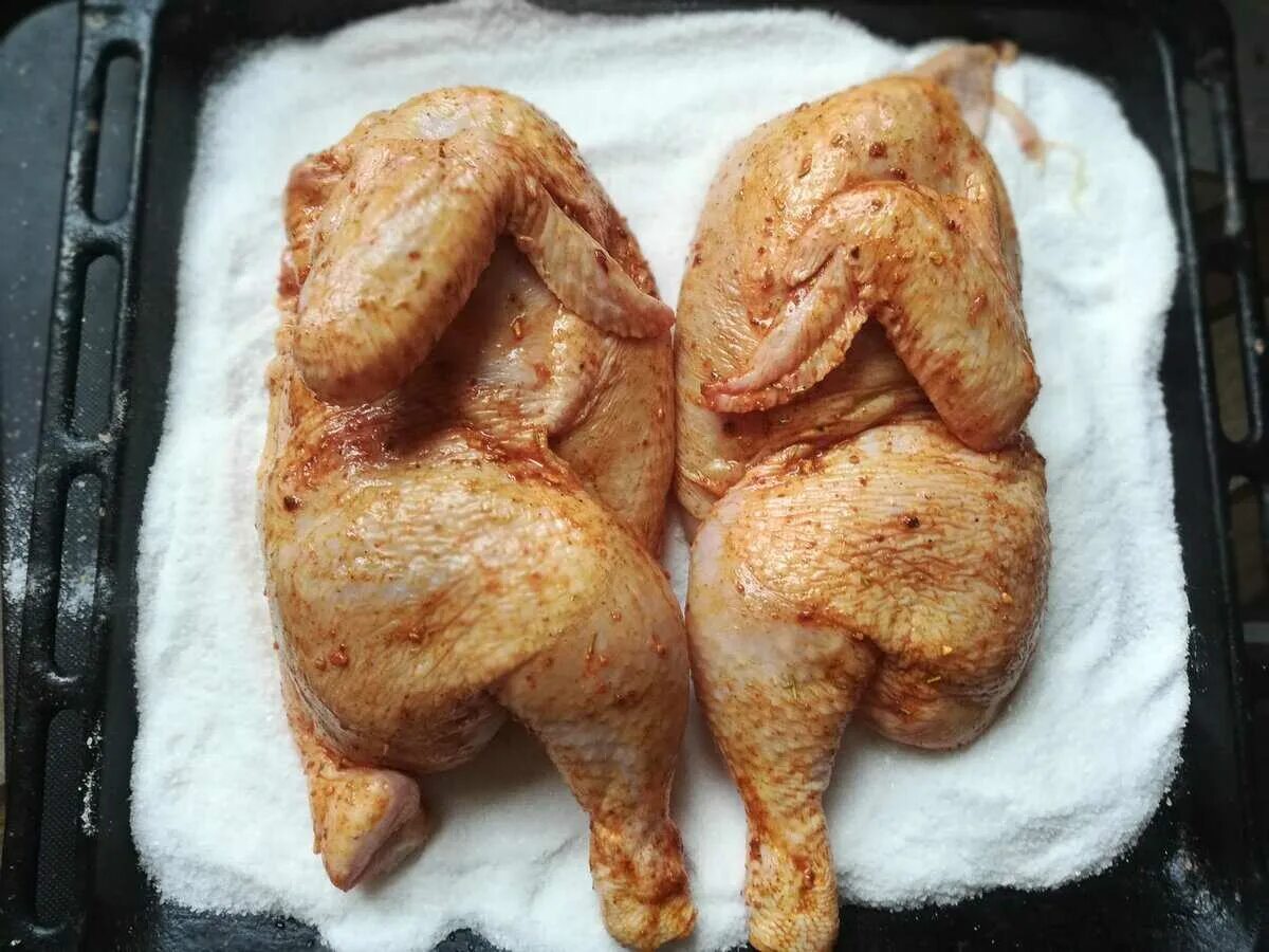 Курица на соли сколько готовить