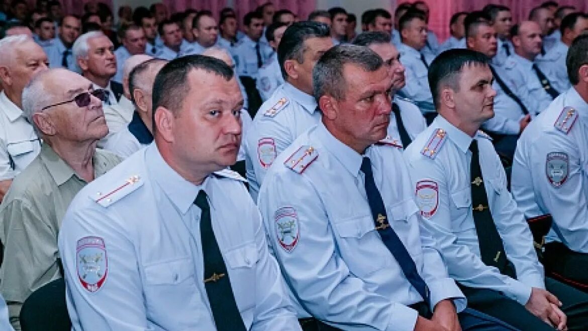 ГАИ Оренбург. Сайт ГИБДД Оренбургской области. Поздравить ветерана ГАИ.