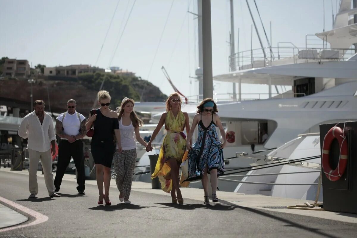 О чём молчат женщины фильм. Олеся судзиловская о чем молчат девушки. О чём молчат девушки сериал. О чем молчат девушки. О чем молчат девушки 2013.