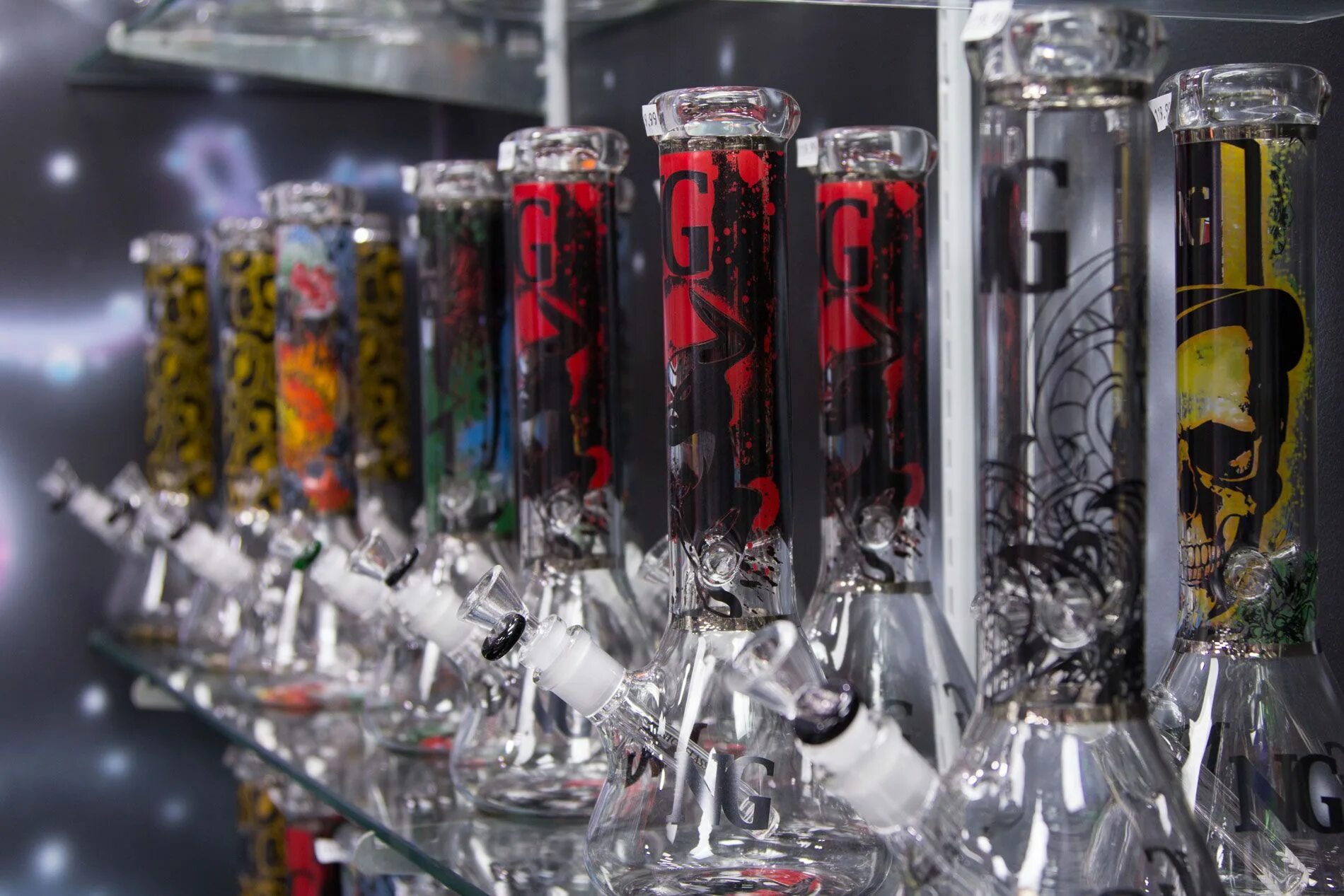 Модели бонги. Бонга групповой. Гидропоника сатива. Грязный бонг. Популярные сайты рунетки.