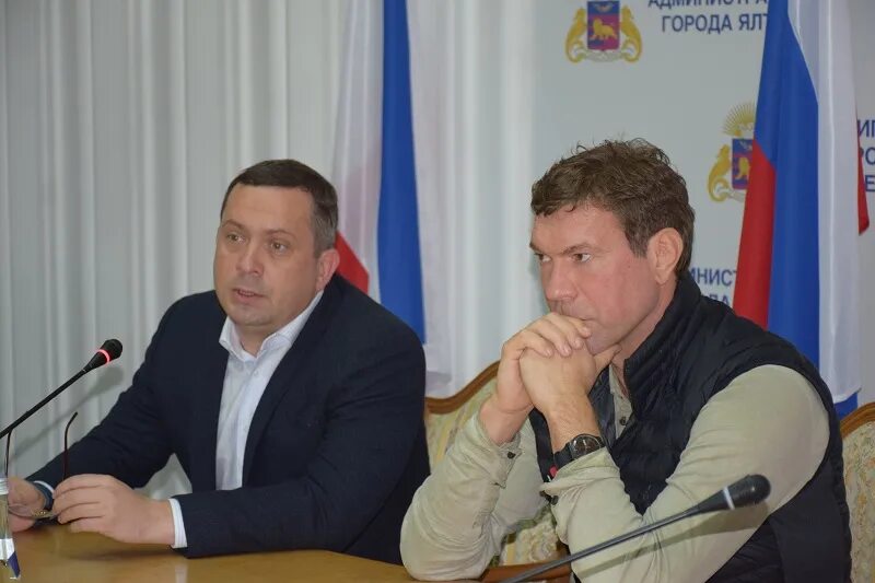 Царев ялта. Олег царёв украинский политик. Олег анатольевич царёв. Царев ялта. Царев ялта олег санаторий.