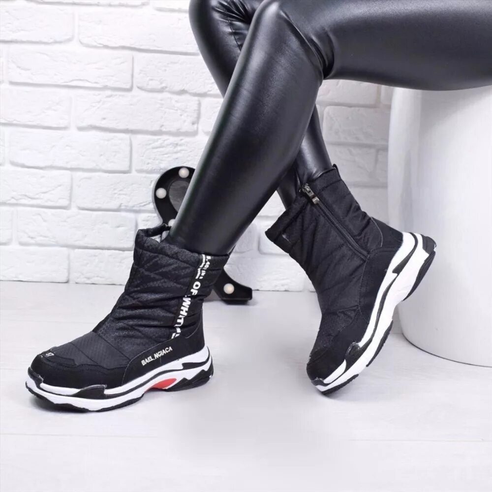 баленсьяга сапоги. Balenciaga trooper rubber boots. резиновые сапоги баленсиага карди би. ботинки челси баленсиага. сапоги баленсиага женские.