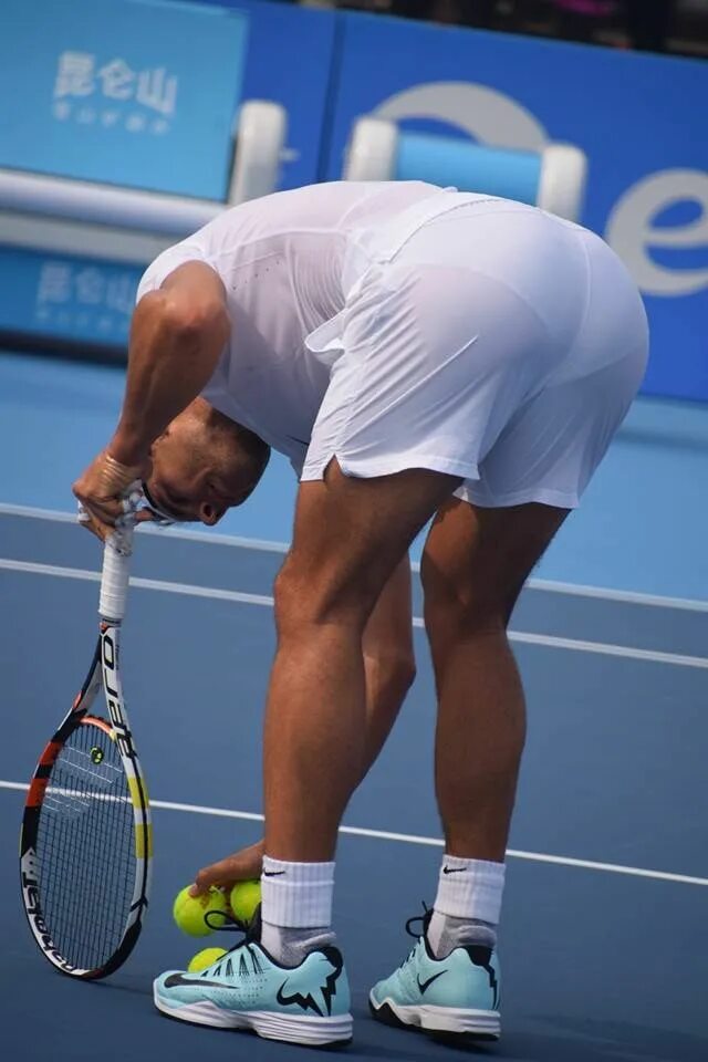 Короткий спортсмен. Rafael Nadal butt. Надаль Рафаэль задница. Рафаэль Надаль попа. Надаль ягодицы.