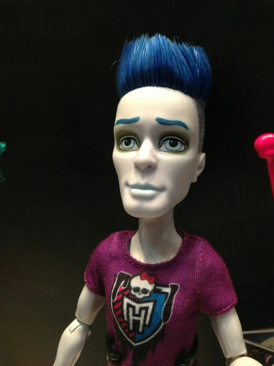 Гулия монстер хай болельщицы. Сколько лет квинке слоу мо. Дим димыч в реальном мире. Слоу мо фото. Слоу мо монстер хай кукла.