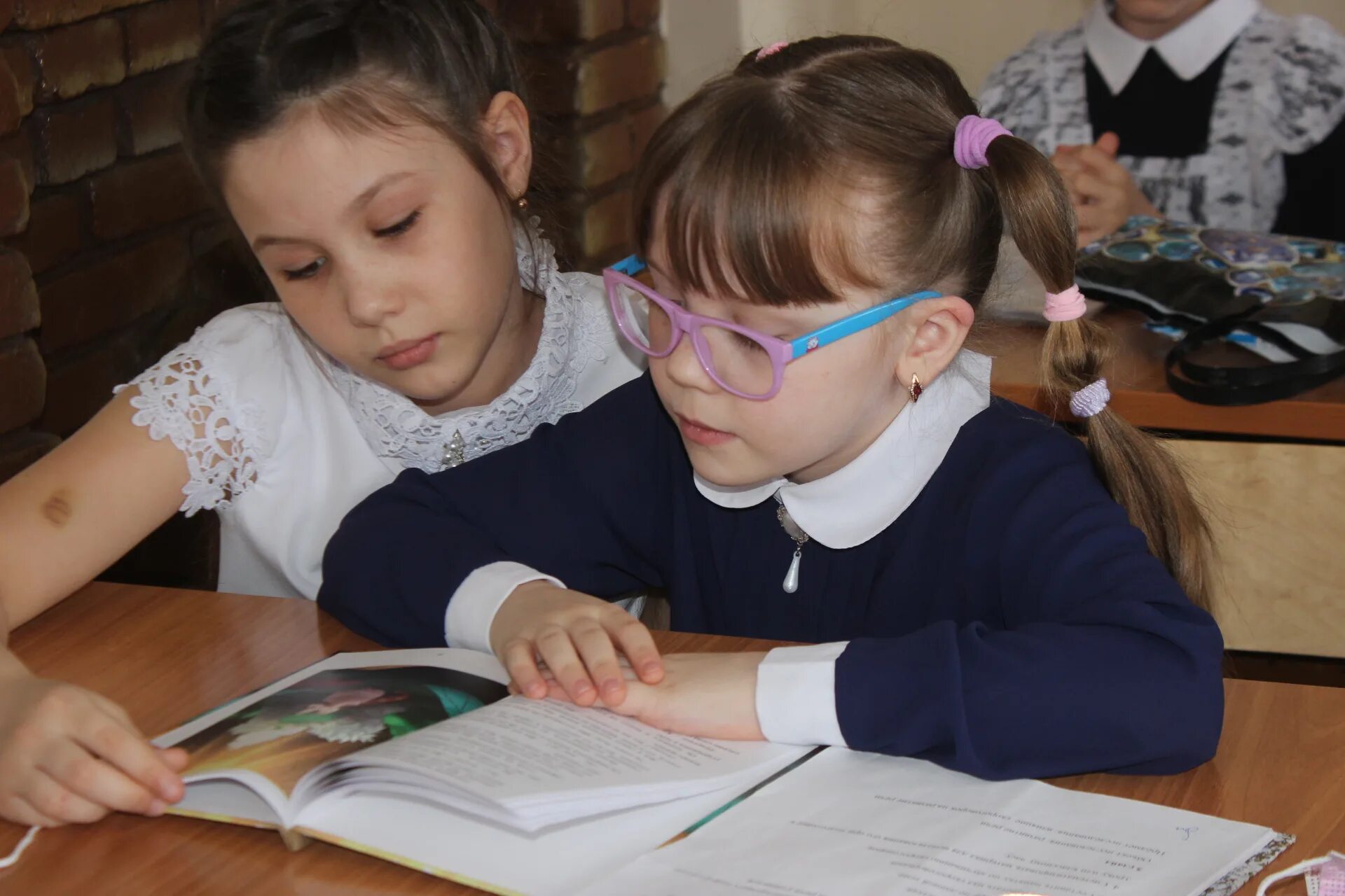 фото устюженская средняя школа №2. международная конференция «инновации в деревянном строительстве». психологическая конференция. конференция одаренность. собрания и конференции граждан.