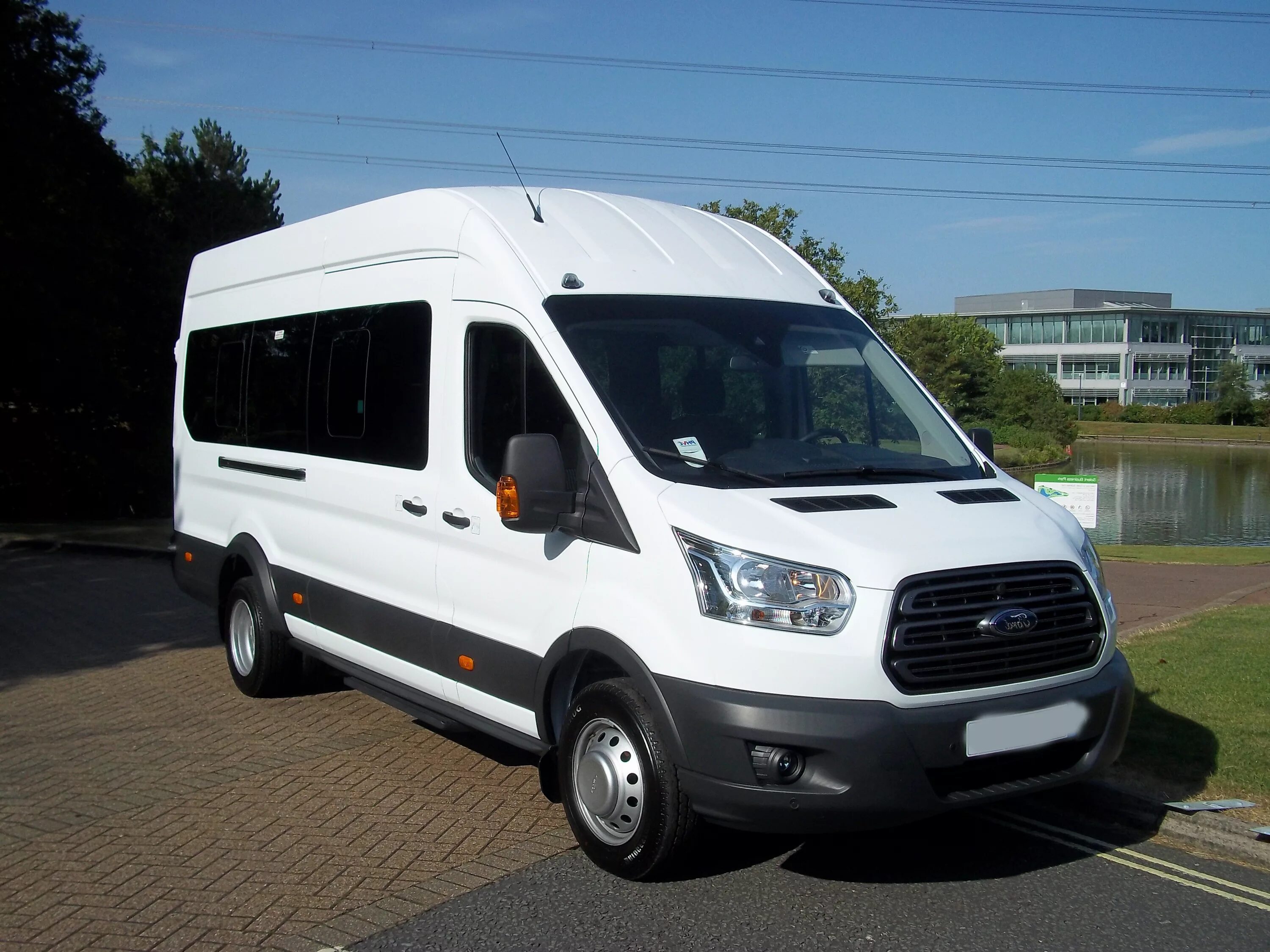 Микроавтобусы форд фото. Минивэн форд торнео кастом. Ford transit 2016 пассажирский. Ford transit 2018 пассажирский. 2.