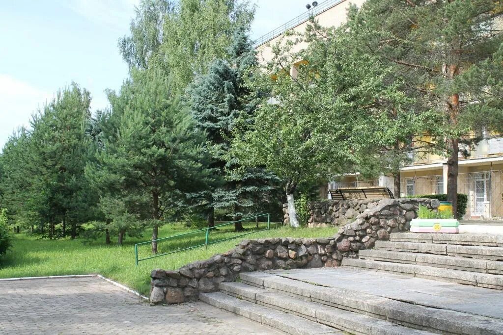 Санаторий углич ярославская область. Санаторий углич. Санаторий ран в угличе. Углич алтыново. Углич алтыново.