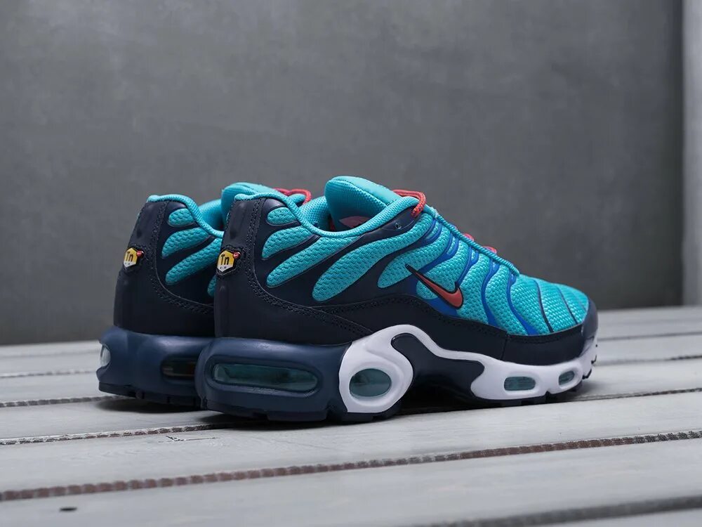 Nike air max tn plus 3 red. Nike кроссовки air max plus tn. Nike air max plus tn plus. Nike air max tn расцветки. Nike air max plus tn green.