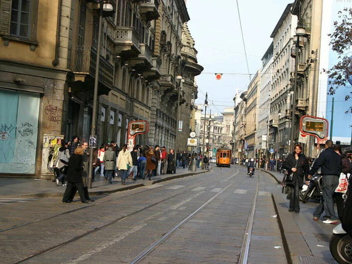 Piazza турин. Турин италия улицы. Торино город в италии. Via torino. Via torino.