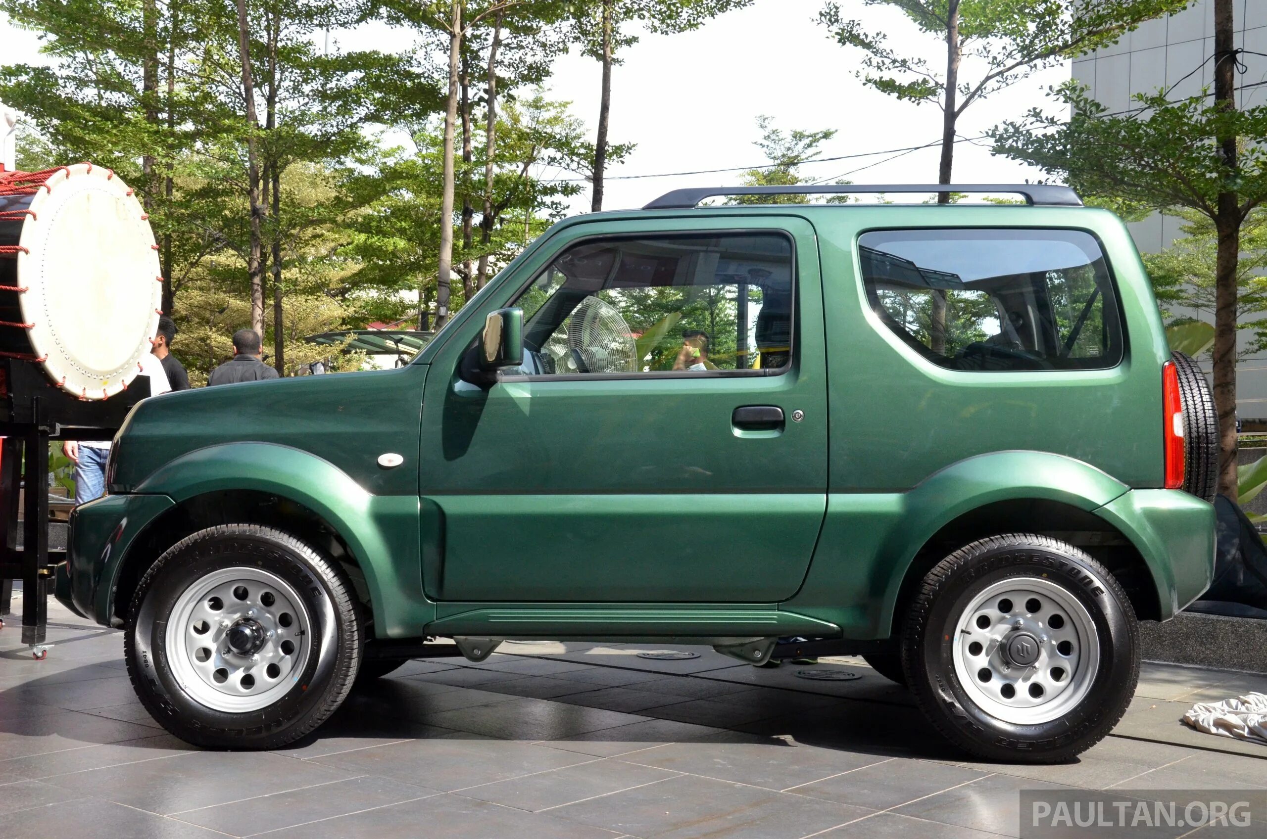 Suzuki Jimny 4x4. Suzuki Jimny 4. Сузуки Джимни 3. Сузуки Джимни мини. Сузуки джимни купить у дилера