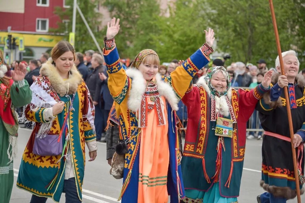 Дружба народа видео. Праздник дружбы народов. Фестиваль дружбы народов. Дружба народов России. Праздник дружбы народов в Нижневартовске.