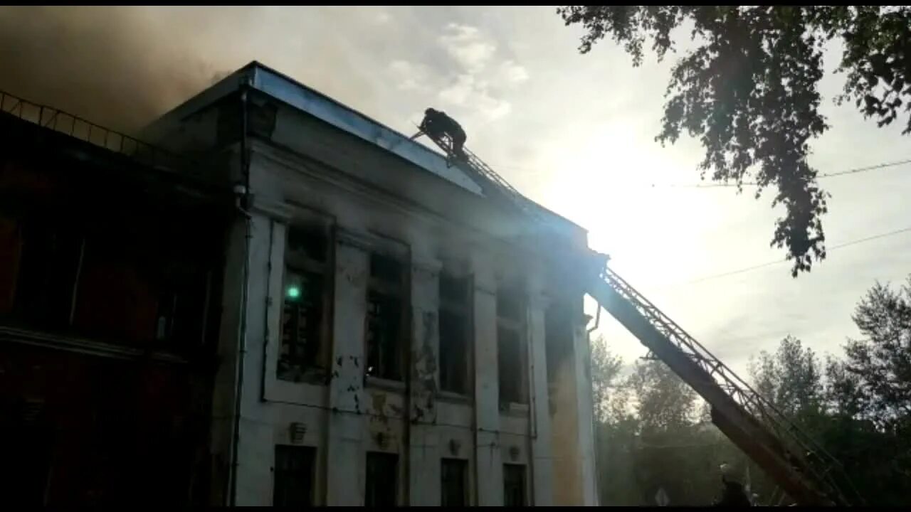 Пожар в Ачинске. МТТ Ачинск пожар. В Ачинске сгорел колледж. Ачинский Набат Ачинск. Что будет если сгорит колледж