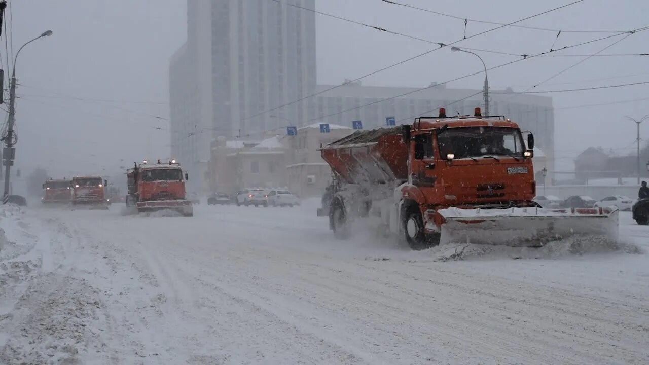 Ульяновск снегопад отмена занятий. Снегопад ульяновск. снегопад ульяновская область. снег в ульяновске. первый снег.
