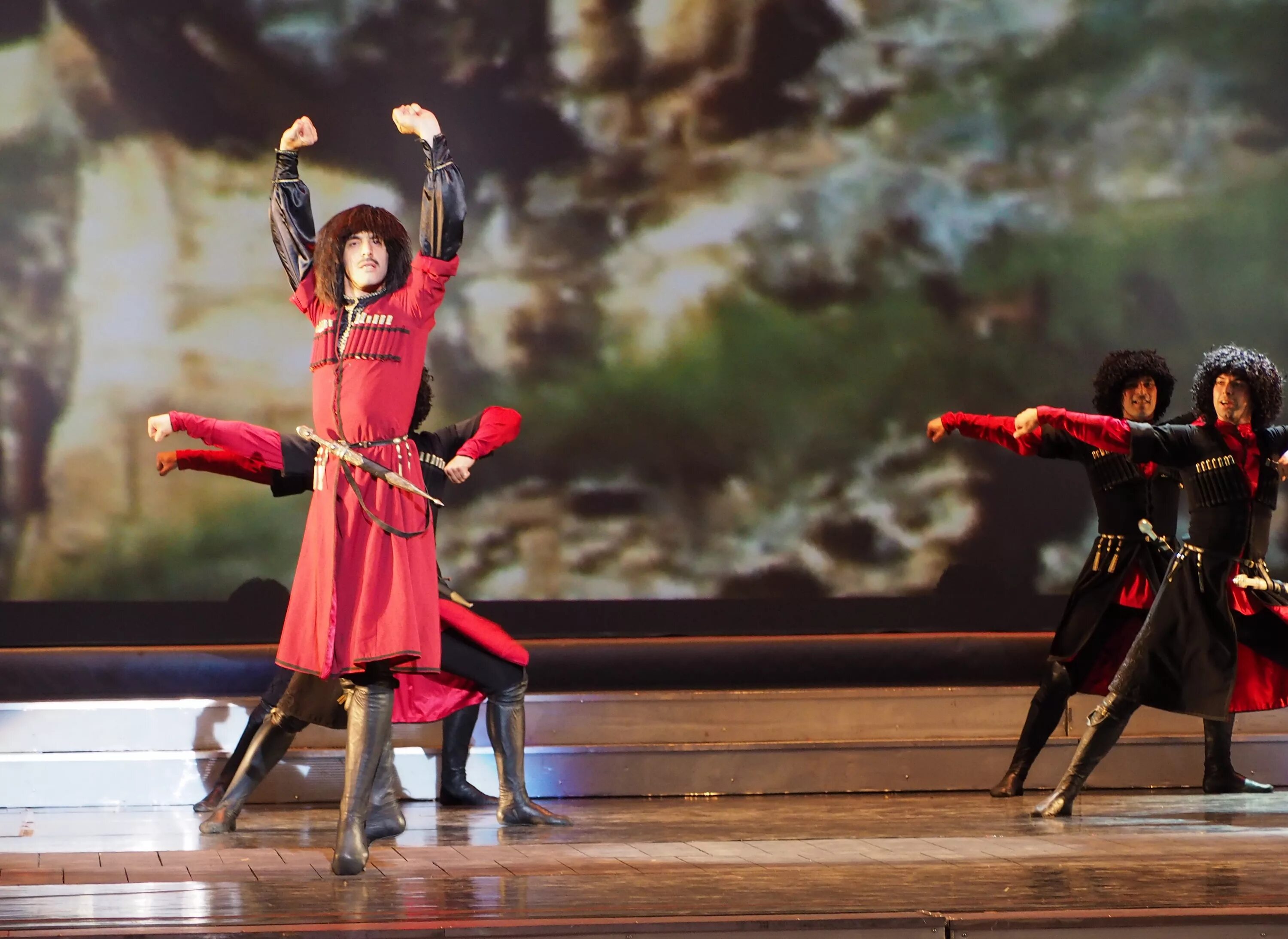 Грузин танцует лезгинку. Крутая лезгинка. Джонни певец лезгинка. Лезгинка. Ансамбль лезгинка дагестан.