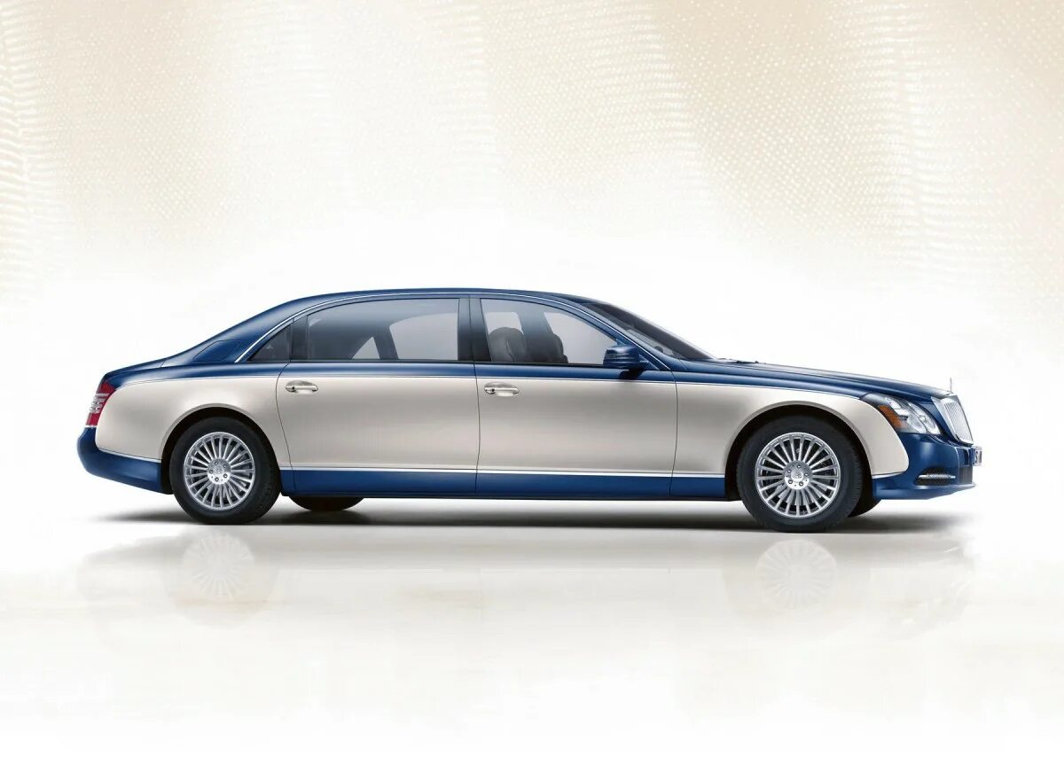 Майбах хамелеон. Maybach 62s. Мерседес Майбах 62s. Mercedes Maybach 62. Maybach 62s 2020.