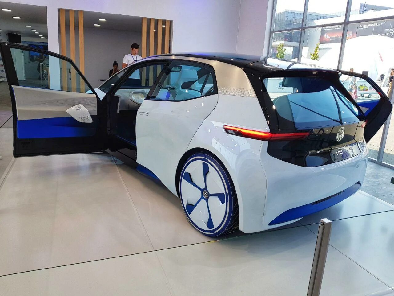 Покажи 2025. Автомобиль 2025 года. 2025 год будущее. ваз 2025. авто будущего 2025.