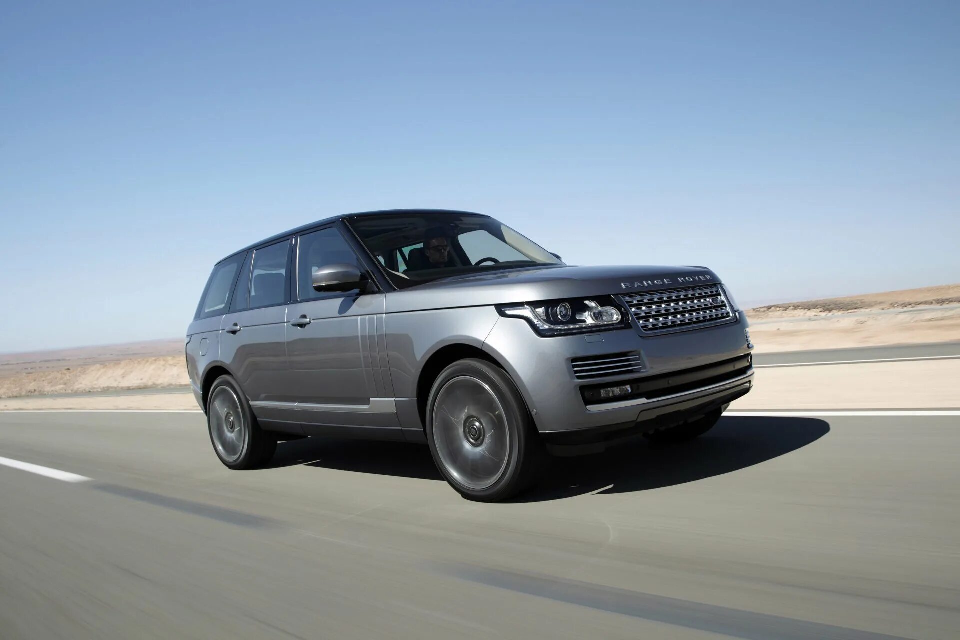 Range rover лошадиные силы. Range rover 2015. рендж ровер 2015. ленд ровер vogue 2015. range rover серый.