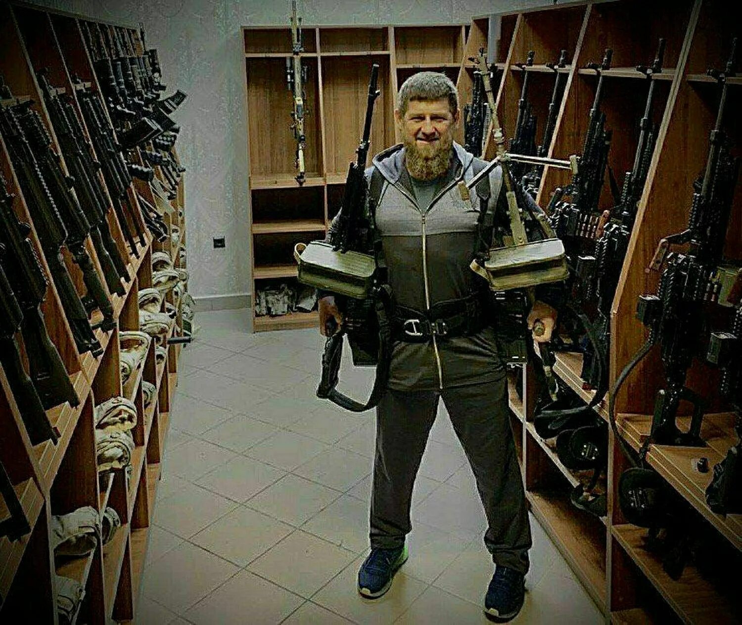 Человек против оружия как называется