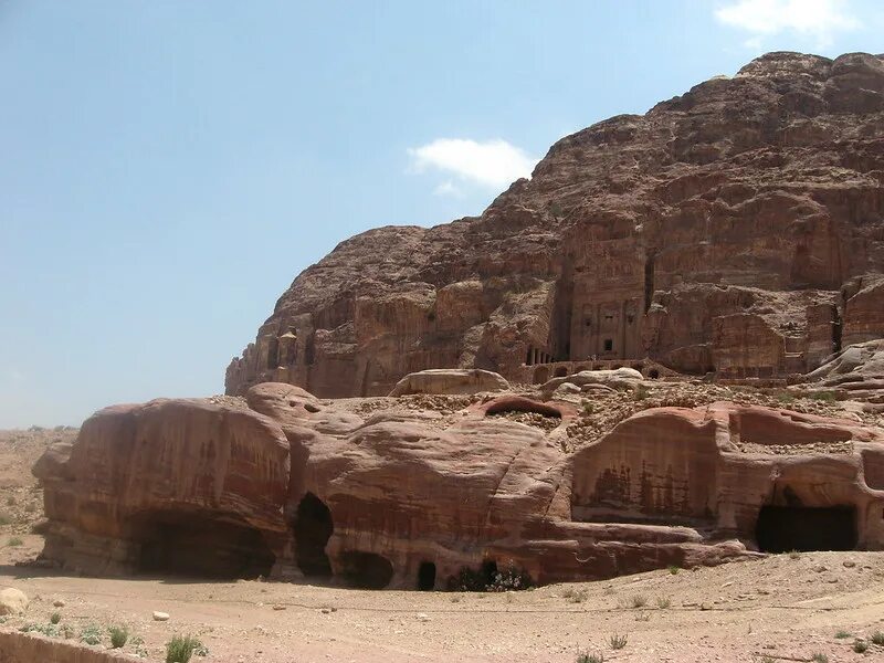 Аль матаха. Древний город Петра (Долина Вади-Муса). Долина Вади Аль кура. Wadi al Ayn’s Beehive Tombs. Матаха.